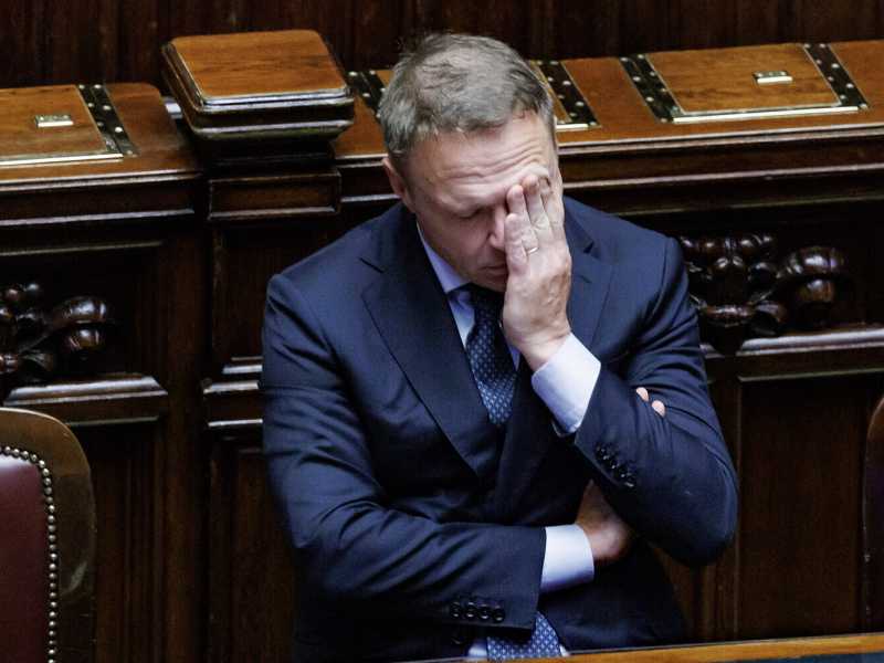Lollobrigida, il giurista. Per la terza volta il suo dl Agricoltura viene smontato. Un pasticcio ma fa festa