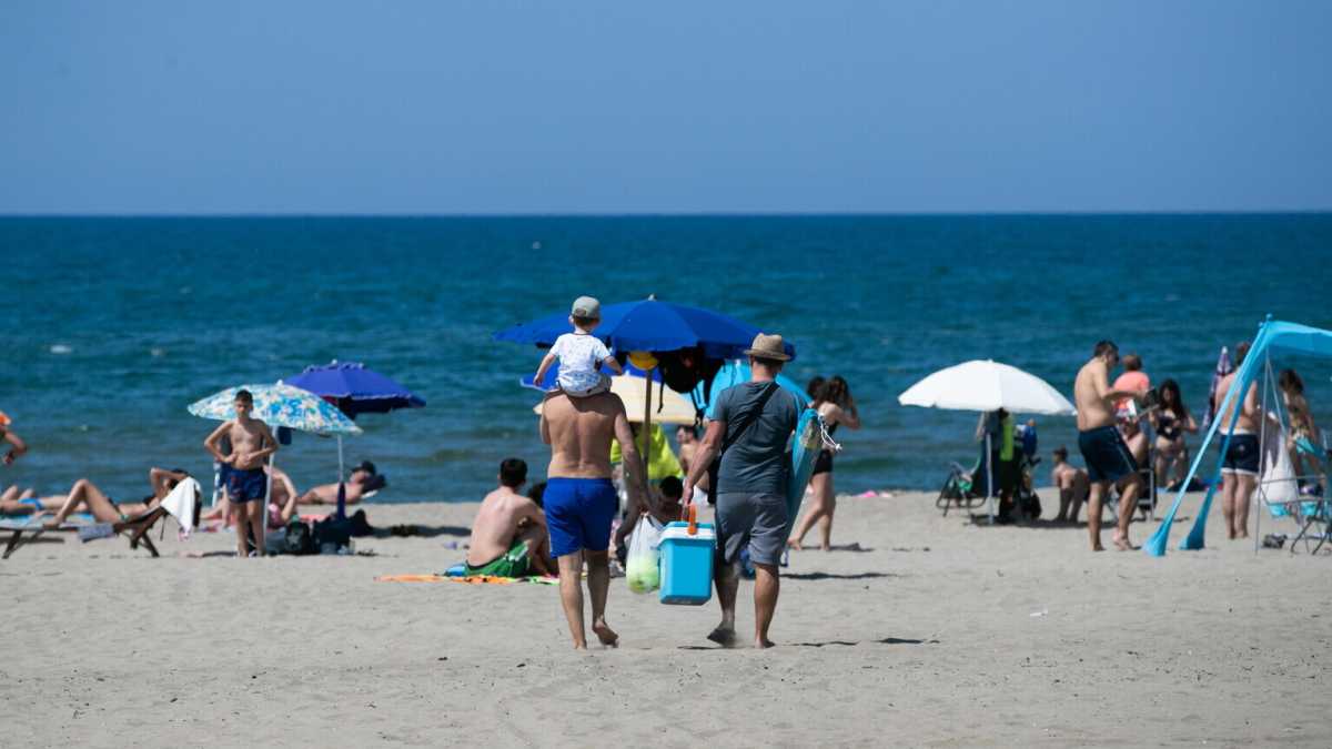 Immagine di Ostia rinasce (chissà) tra cybersecurity, mare ed enogastronomia