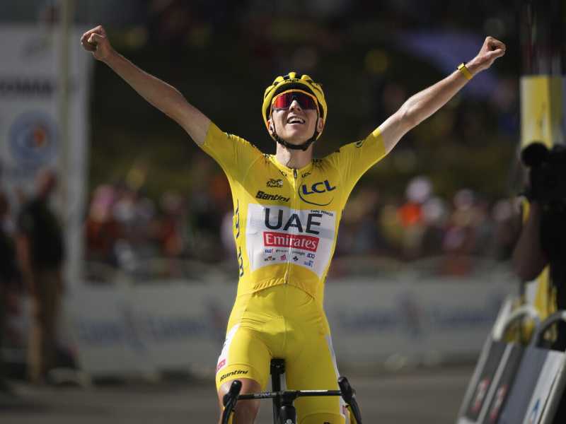 Tadej Pogacar ha vinto anche la 15a tappa del Tour de France 2024 (foto Ap, via LaPresse)