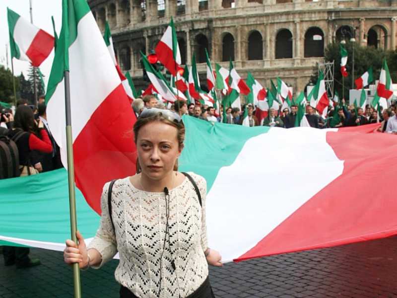 Parenti d'Italia. Viaggio nella consanguineità di Fratelli d’Italia