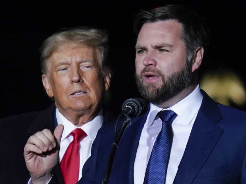 Trump e Vance (LaPresse)