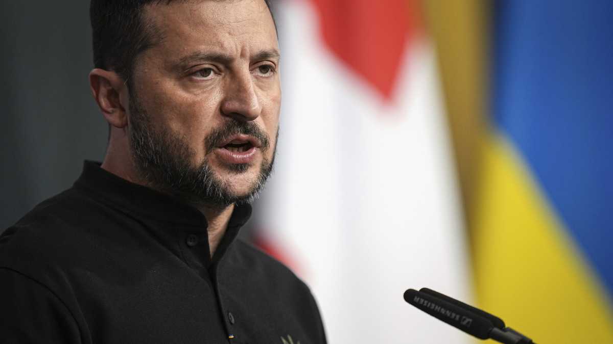 Immagine di Caro Travaglio, la volontà di Zelensky a negoziare con Putin precede l’attentato a Trump
