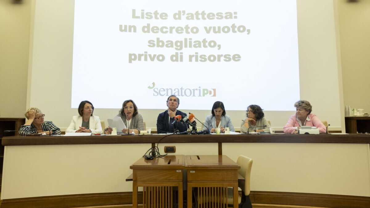 Immagine di Elegia italiana: l’estate militante di Schlein punta forte sull’ascolto dell’Italia profonda