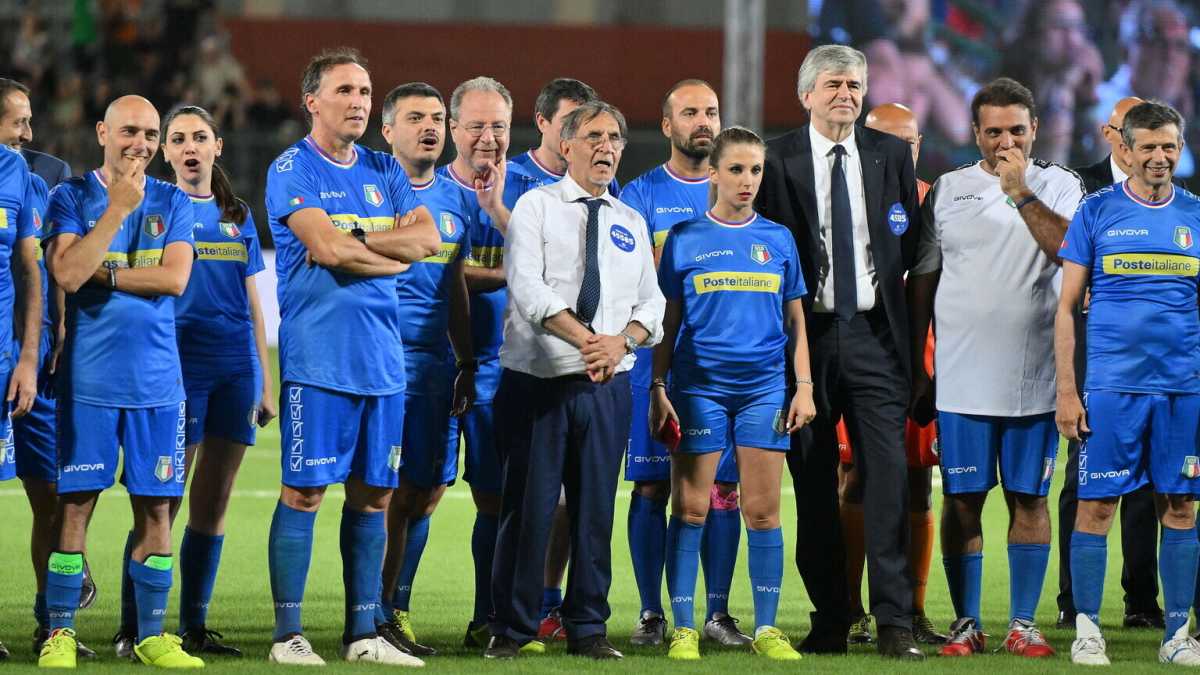 Immagine di La partita della Nazionale politici ha chiarito che l’attacco alla Costituzione è roba da Oronzo Canà