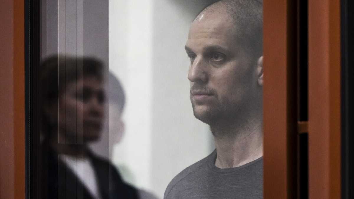 Immagine di Le tappe del processo farsa a Evan Gershkovich