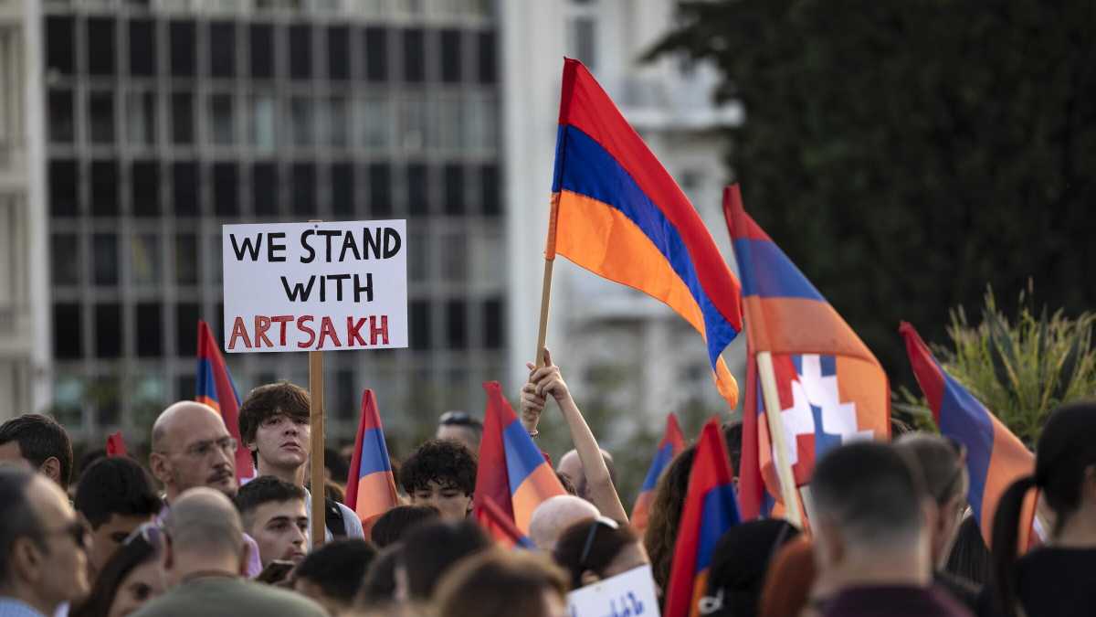 Immagine di Il genocidio infinito dell’Armenia, dove a essere rimosse ora sono le croci