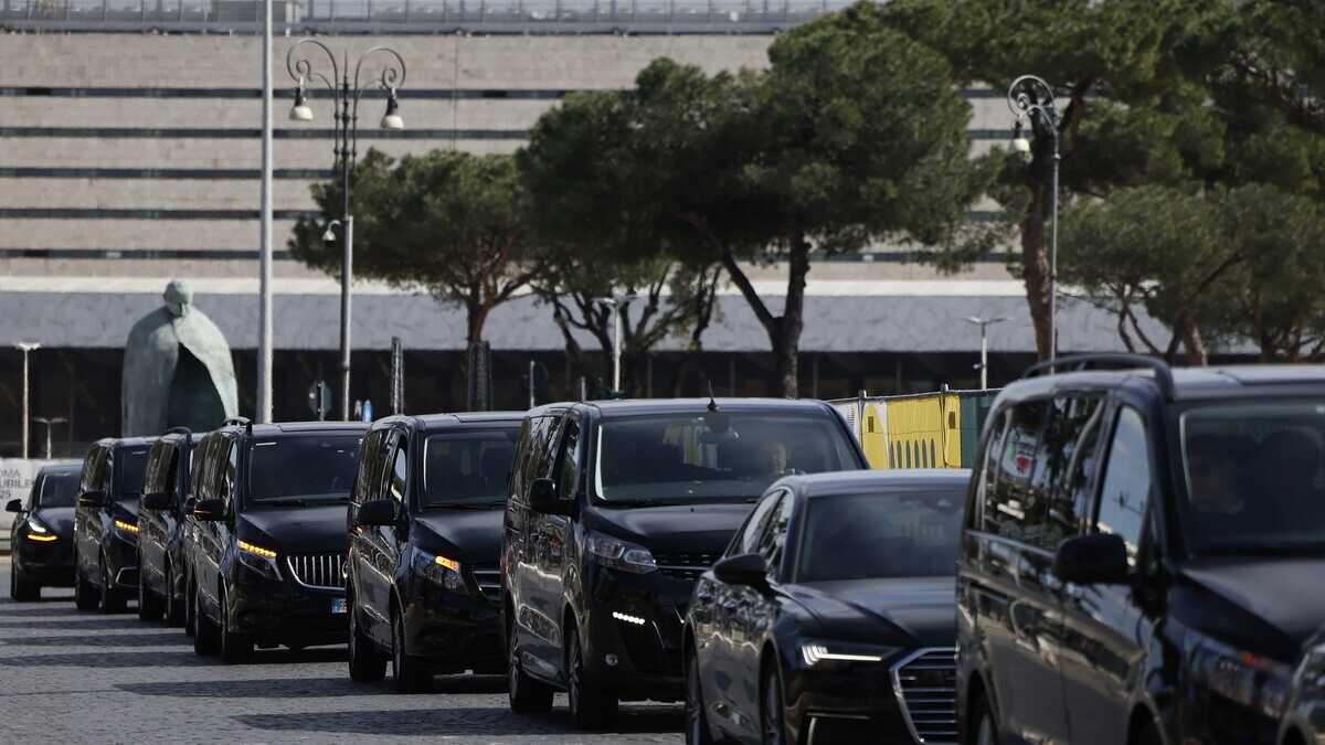 Immagine di Licenza di concorrenza. La Corte rende giustizia agli Ncc e indica una via contro l’Italia della rendita