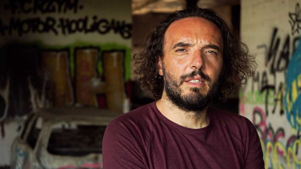 Immagine di Da Zeman a Pizzul alla ricerca del carisma. Intervista a Giuseppe Sansonna