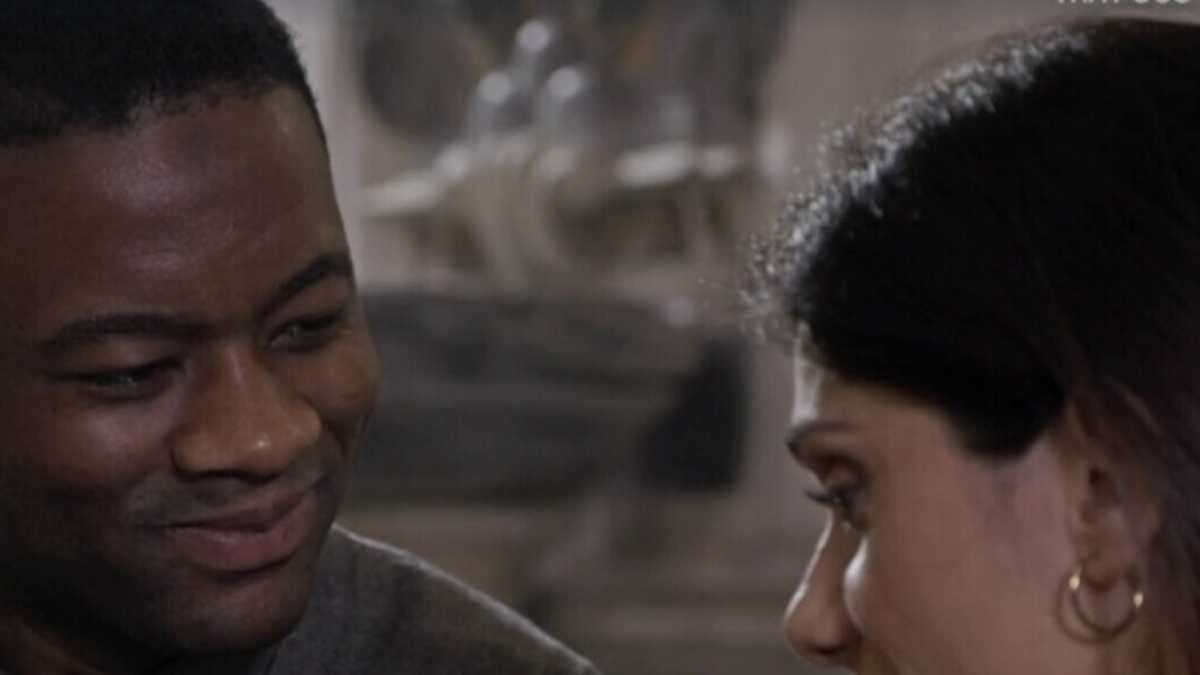 Immagine di Don Antoine, il nuovo parroco di Un posto al sole