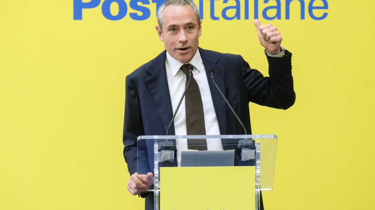 Immagine di Accordi sui nuovi contratti di Poste, Ceramica e Turismo. Con aumenti e innovazioni