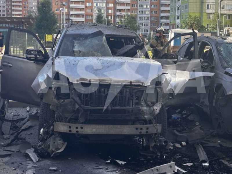 È esplosa un'auto in un quartiere nel nord di Mosca