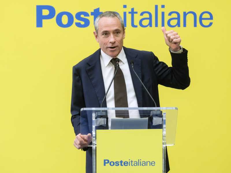 Accordi sui nuovi contratti di Poste, Ceramica e Turismo. Con aumenti e innovazioni