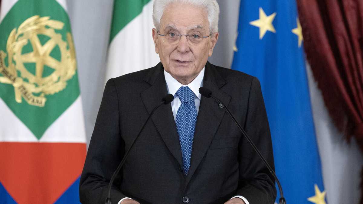 Immagine di La gran lezione di Mattarella su Kyiv contro gli utili idioti del putinismo