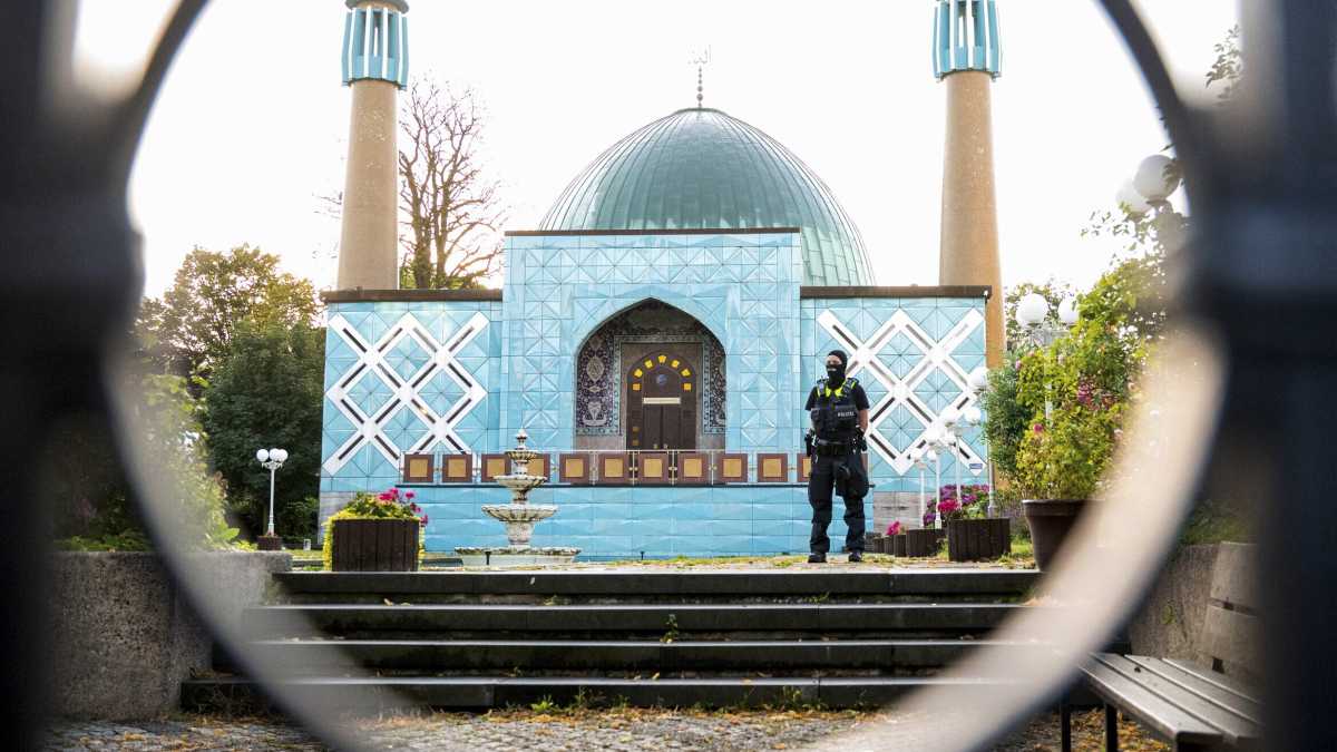 Immagine di Perché è stato chiuso il centro islamico di Amburgo