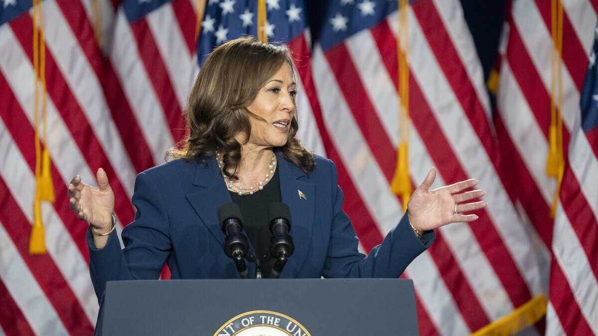 Immagine di Kamala Harris si intesa la parola chiave della politica americana: "Freedom"