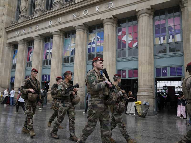 Le ferrovie francesi paralizzate da un attacco coordinato. Chi sono i sabotatori dei Giochi?