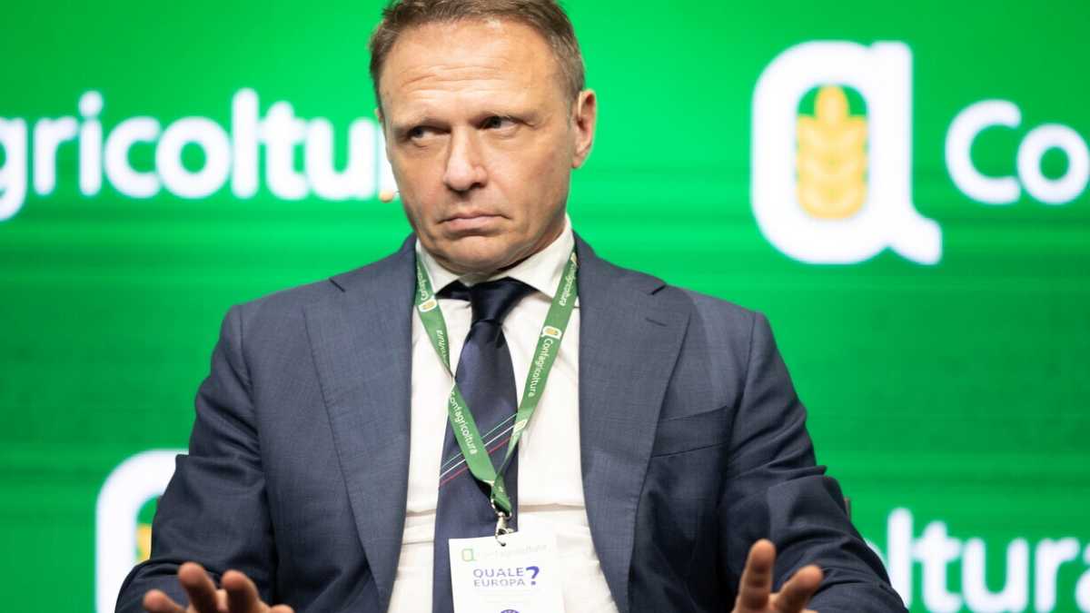 Immagine di Lollobrigida apre la conferenza di pace agroalimentare