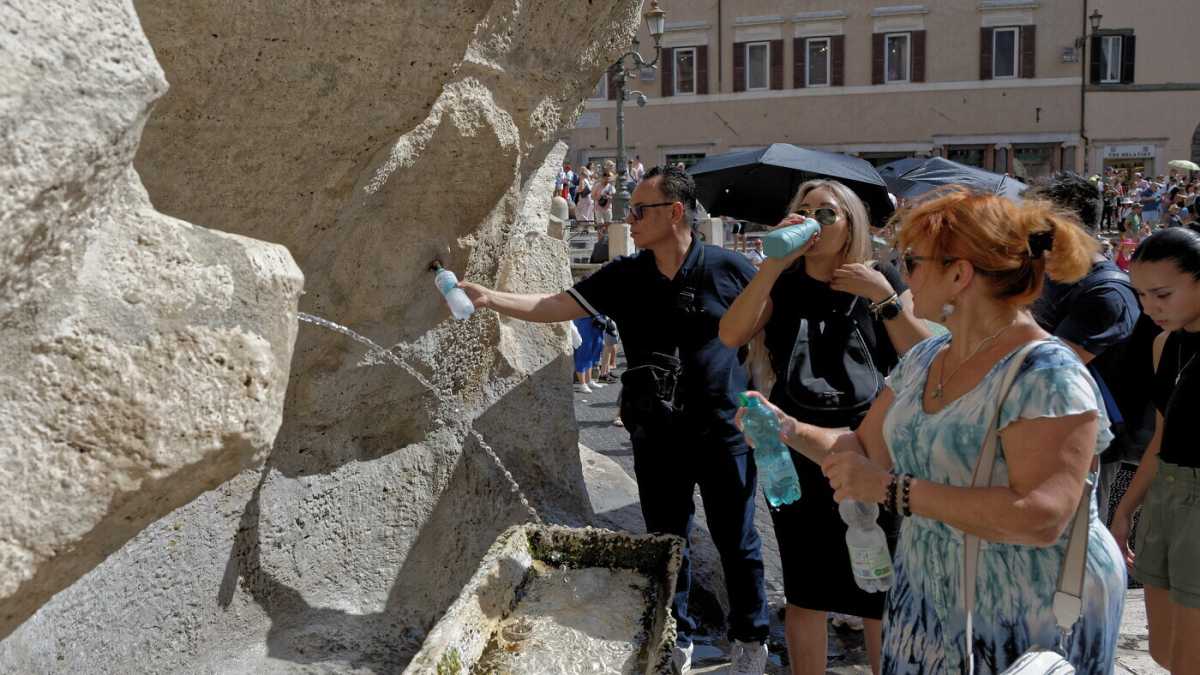 Immagine di I mass media si sono resi conto che è estate: che notizia!