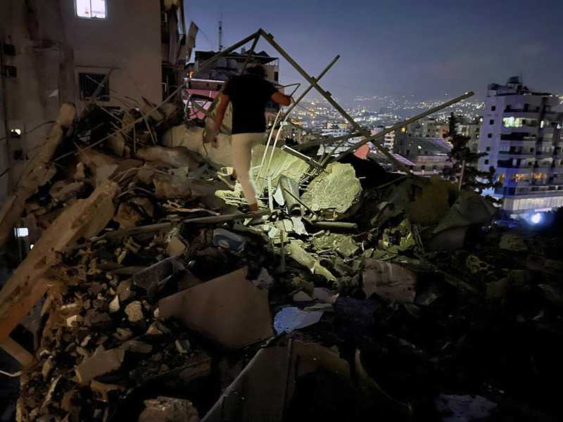 Israele risponde a Hezbollah con un attacco a Beirut