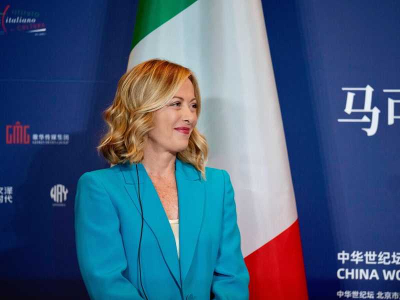 Meloni: "Privatizzare la Rai? Niente da dire. Riforma governance? Parliamone"