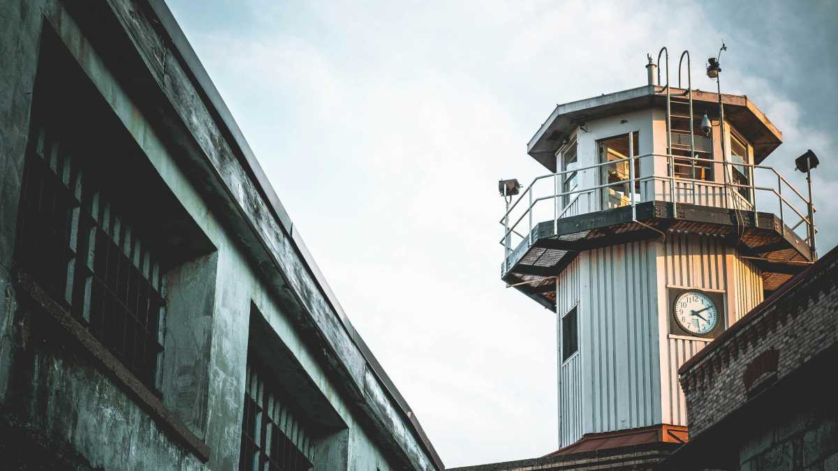 Immagine di Proposta paradossale: qualche giorno di carcere obbligatorio per i magistrati tirocinanti