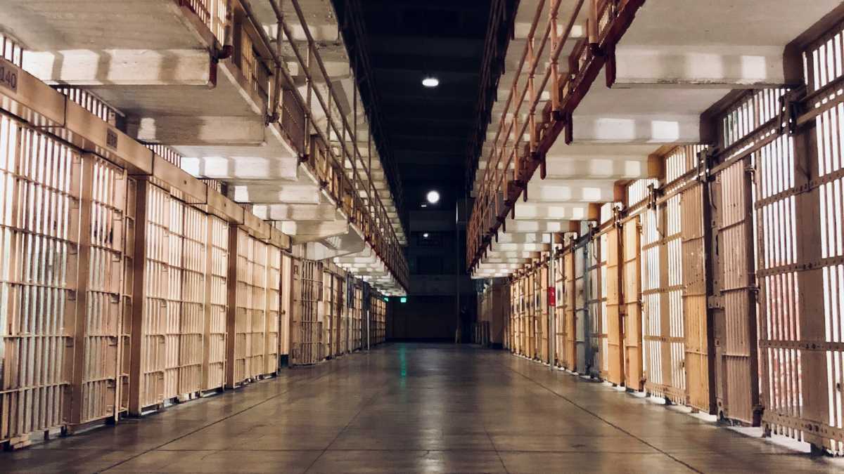 Immagine di Il suicidio in carcere, vistoso e agghiacciante. Altrimenti a che serve?