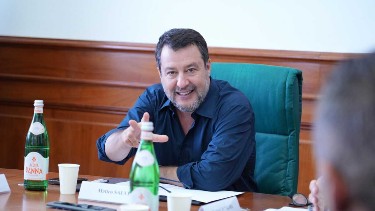 Immagine di Per liberalizzare il settore dei taxi Salvini e Rixi si fanno aiutare dall'avvocato dei tassisti