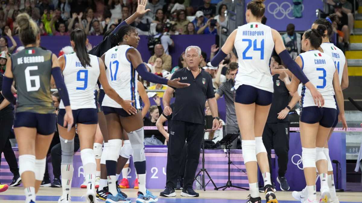 Immagine di Italia-Paesi Bassi 3-0, la seconda possibilità di Julio Velasco