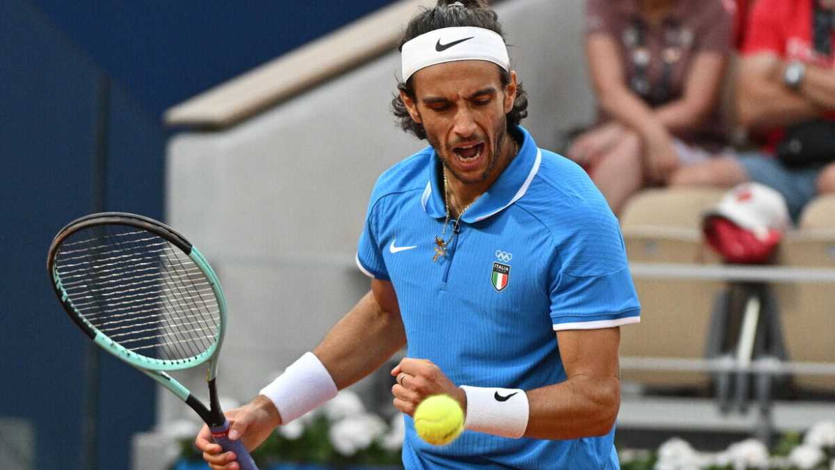 Immagine di Lorenzo "Il Magnifico" Musetti trionfa a Parigi: bronzo nel singolare maschile di tennis