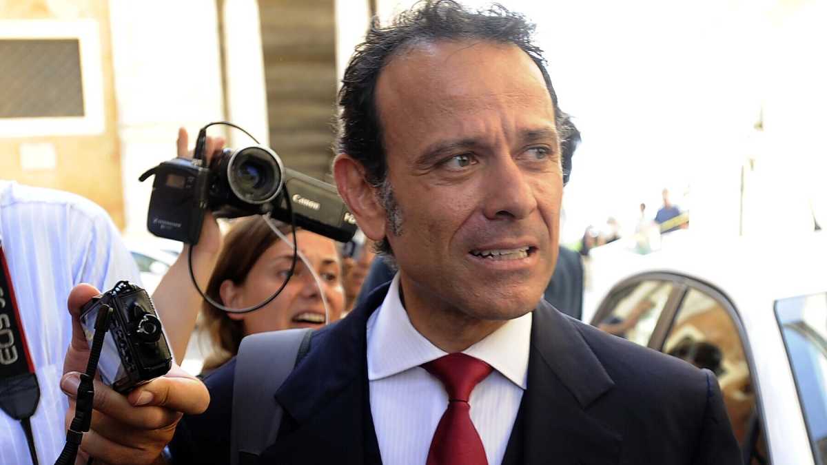 Immagine di Cosa non torna nell’inchiesta per corruzione nei confronti di Minenna