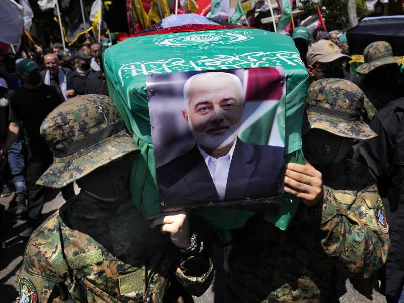 “Terrorista moderato”. Le piroette dei giornali su Haniyeh e un libro del Corsera
