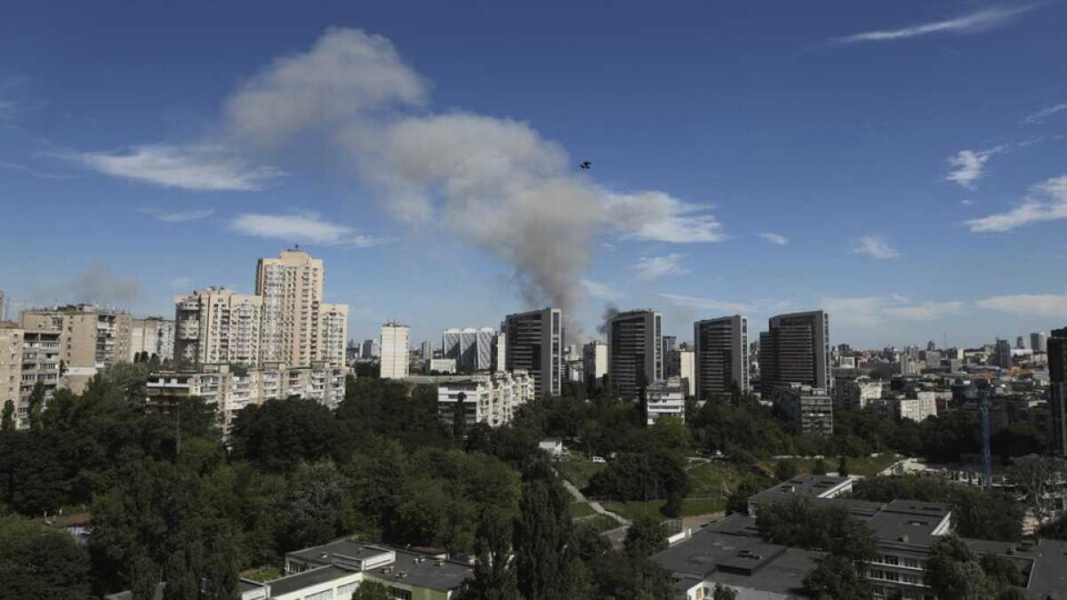 Immagine di Arrivano gli F-16 e Mosca attacca Kyiv. Il tempo per mettersi al rifugio si accorcia