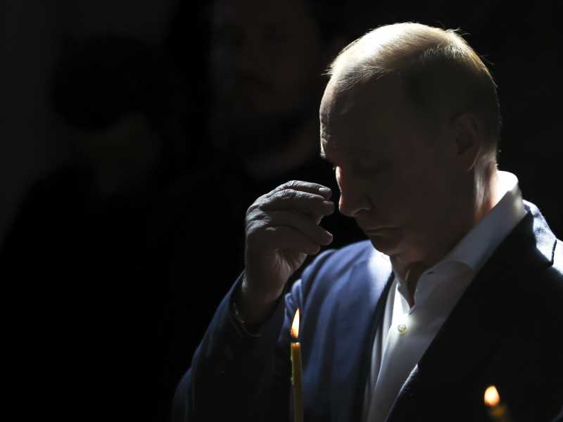 Vladimir Putin sta passando brutte giornate