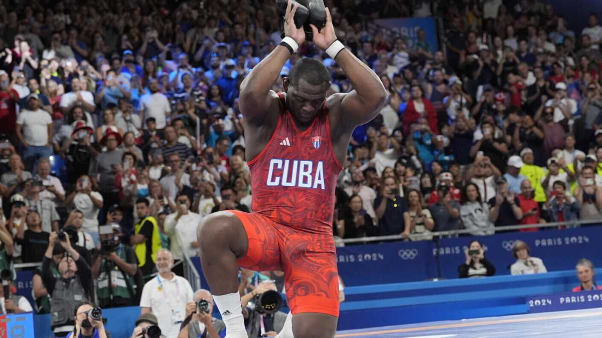 Immagine di Quinto oro di fila con finale a sorpresa, il gigante López saluta il ring