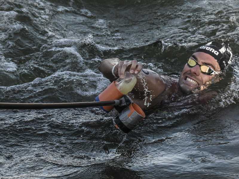 Gregorio Paltrinieri nella finale maschile di nuoto maratona 10 km a Parigi 2024, il 9 agosto 2024 (ANSA / CIRO FUSCO)&nbsp;<br />