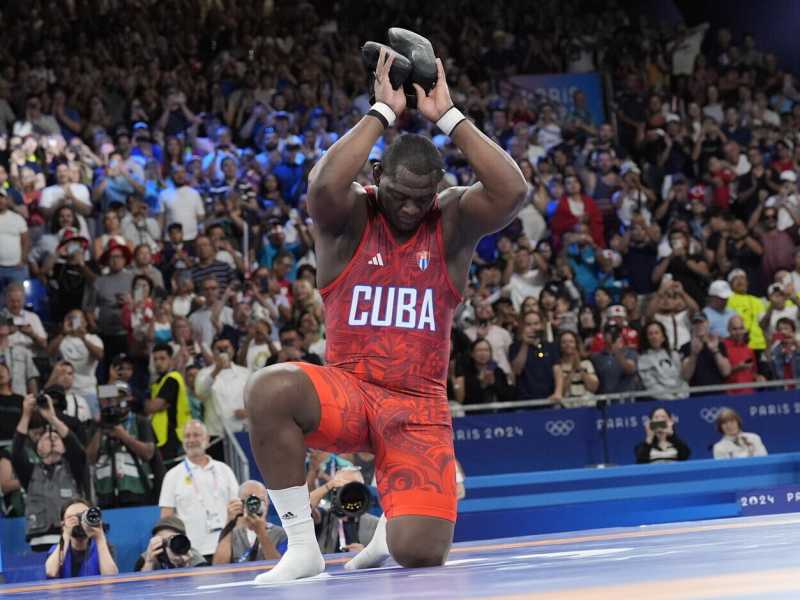 Quinto oro di fila con finale a sorpresa, il gigante López saluta il ring