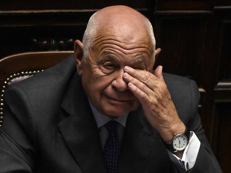 Nordio ostaggio della Lega sulle carceri. Invoca Mattarella ma va in ferie