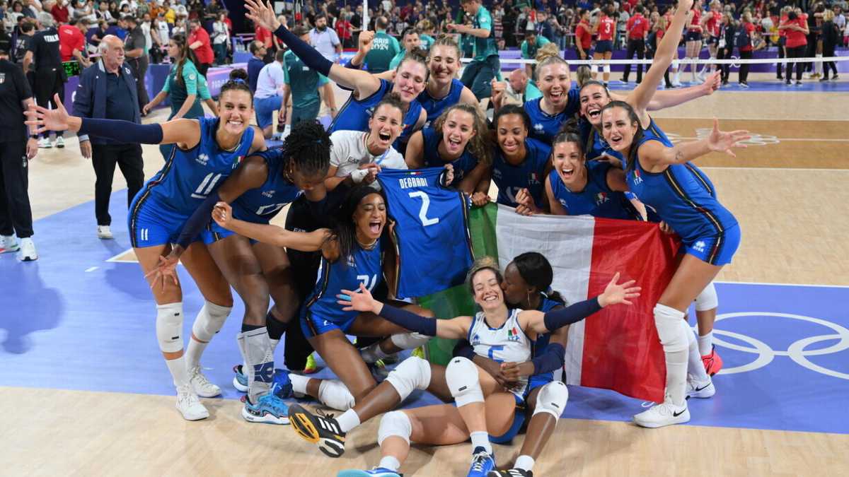 Immagine di Le magnifiche ragazze del volley. L'Italia di Velasco vince l'oro olimpico