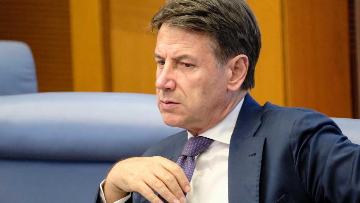 Immagine di "Conte sbaglia a chiedere il ritiro dell'ambasciatore a Tel Aviv". Parla Sergio Romano
