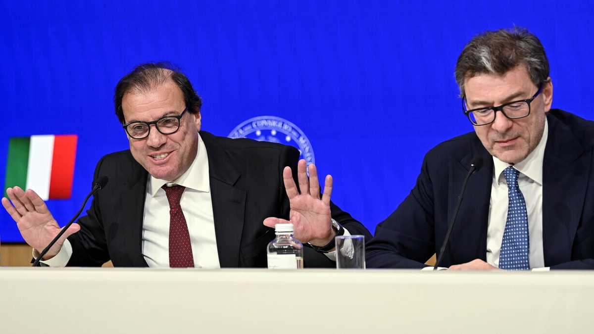 Immagine di La legge ad personam voluta da Leo e Giorgetti sembra cucita per il super dirigente del Mef Italo Volpe