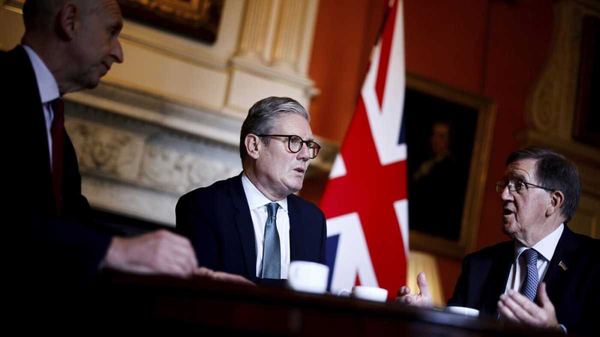Immagine di I laburisti inglesi sono stanchi di X, ormai "megafono dell'estrema destra"