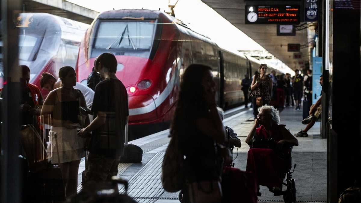Immagine di I lavori che servono alla rete ferroviaria italiana, oltre le polemiche sui ritardi estivi