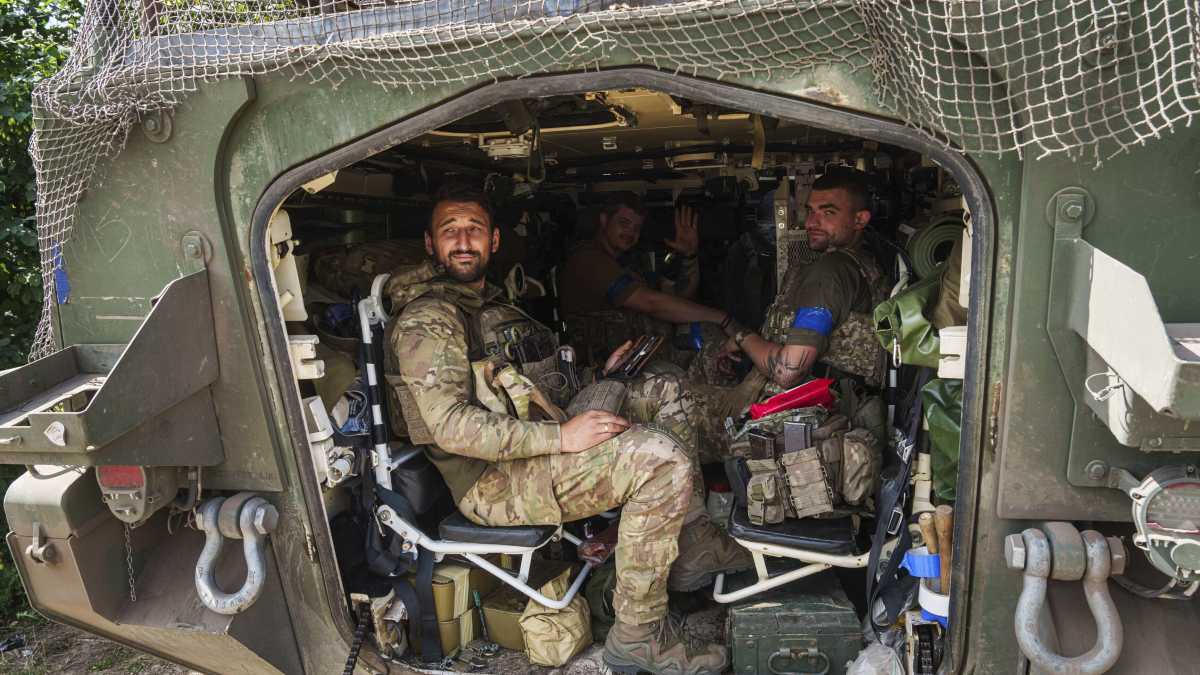 Immagine di Kyiv cattura militari nel Kursk: servono a far tornare i suoi uomini