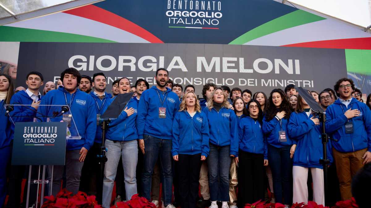 Immagine di La strana giustizia di Fratelli d'Italia: insabbiati i casi Pozzolo e Gioventù nazionale