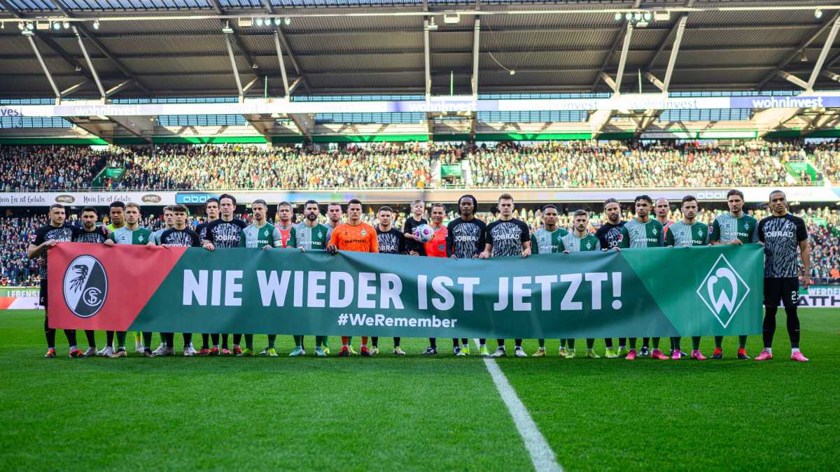 Immagine di Due popoli, una passione: con il calcio in Germania si combatte l'antisemitismo