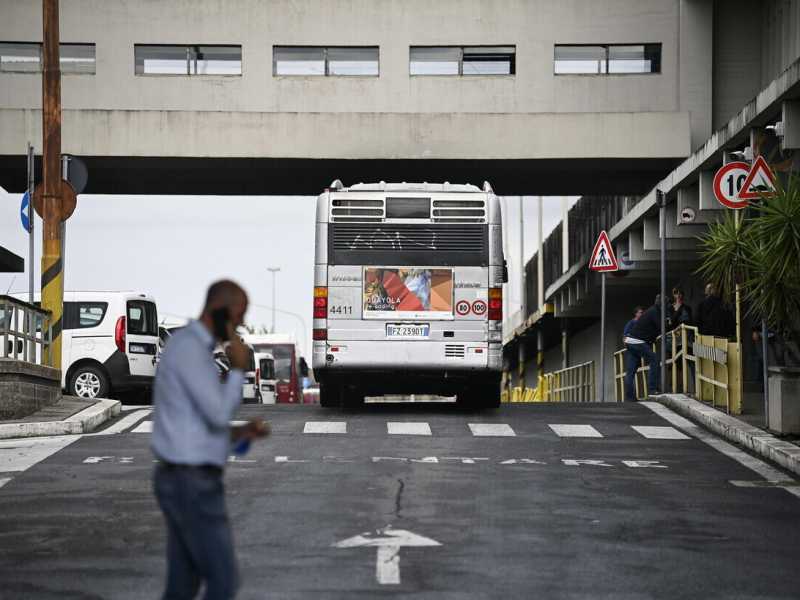 A Roma ad agosto di pieno ci sono solo gli autobus (quando passano)