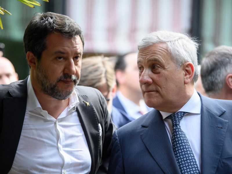 Matteo Salvini con Antonio Tajani (foto LaPresse)<br />&nbsp;