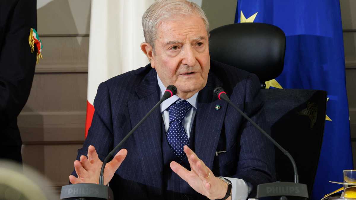 Immagine di La costituzione essenziale. L'intervento di Augusto Barbera al Meeting