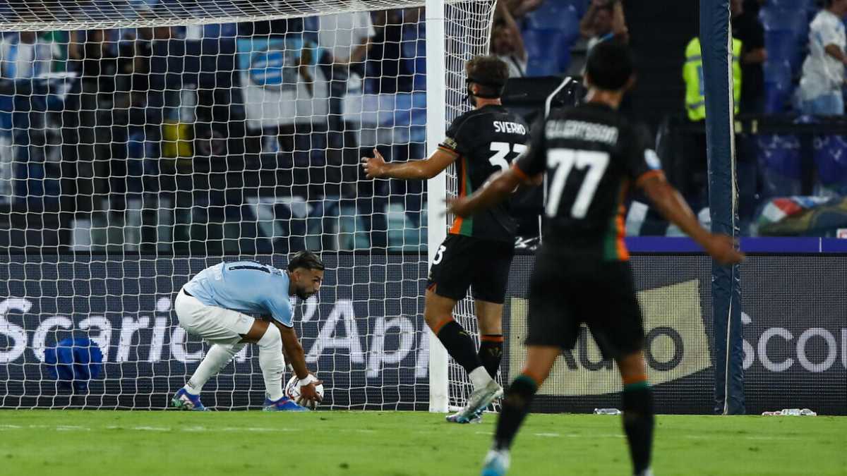 Immagine di Nel calcio si gioca troppo e si litiga sui calendari