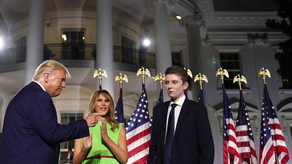 Immagine di Ci pensa il figlio Barron ad avvicinare gli under 25 a Trump. Il target: maschi e machisti